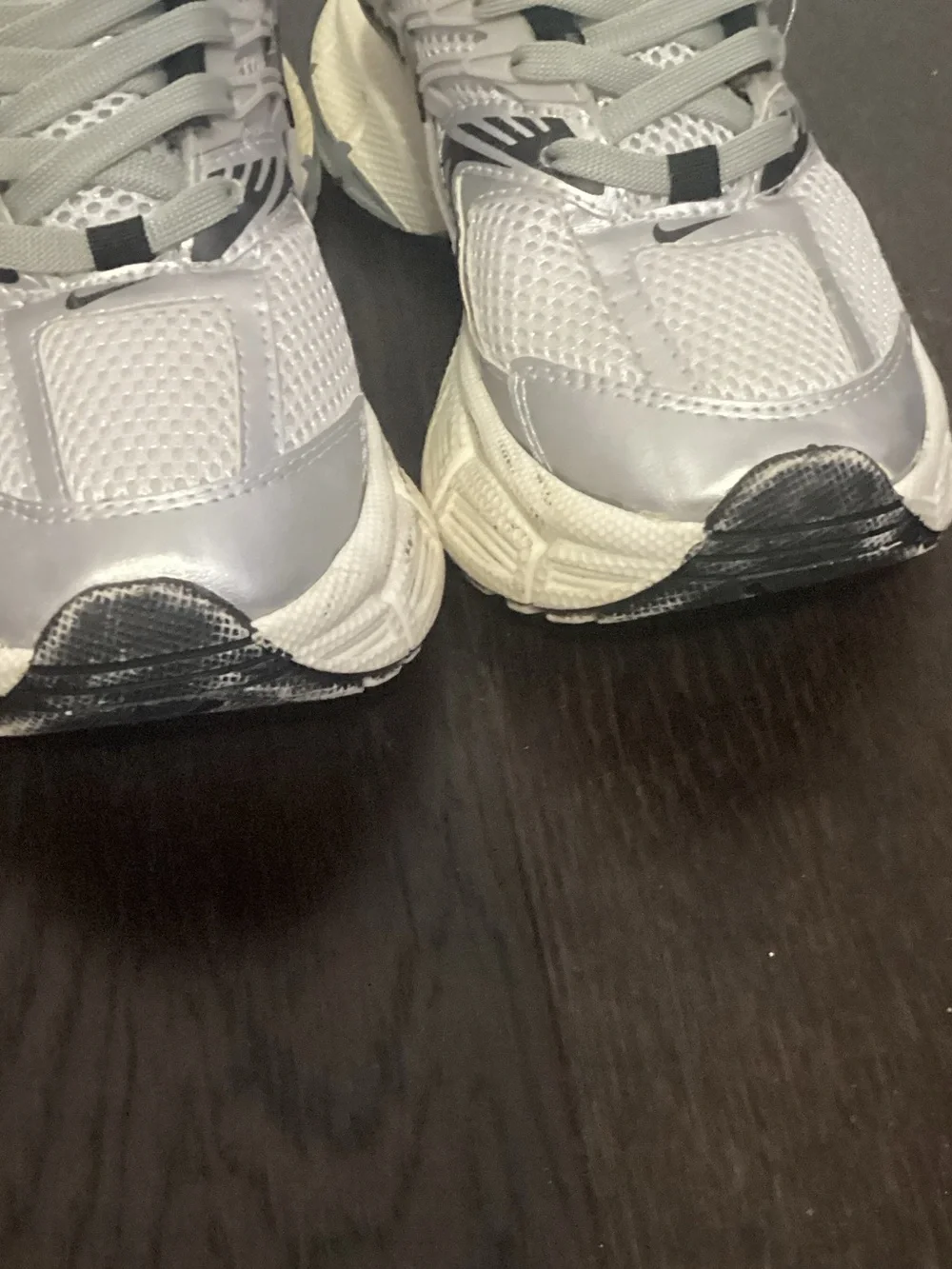 Nike Kids Silver Gray White Mesh Athletic Sneakers